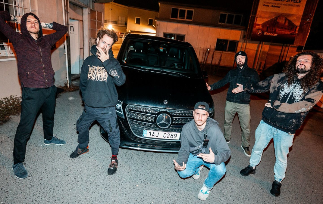 Mercedes-Benz VITO TOURER 119 - Abbie Falls turné 2025 Evropa